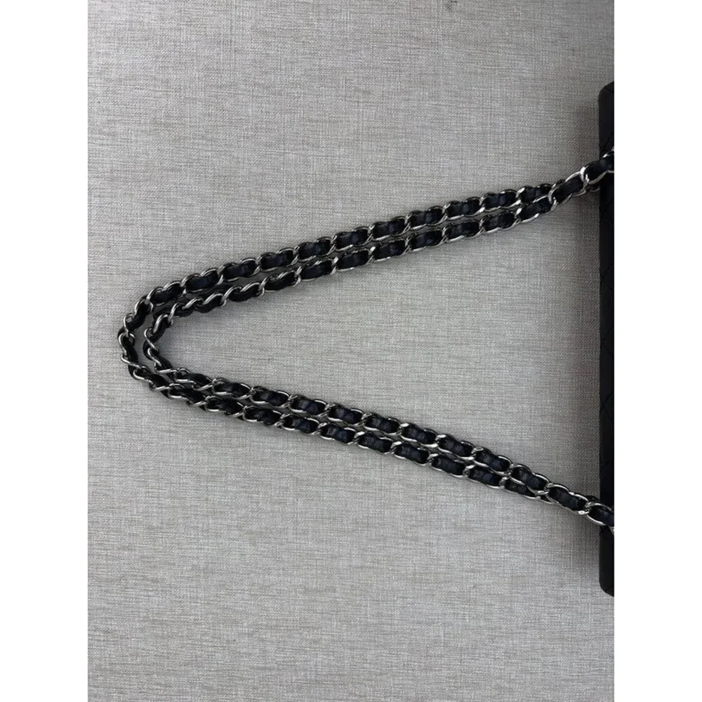 CHANEL Black Lambskin Classic Flap Medium SHW